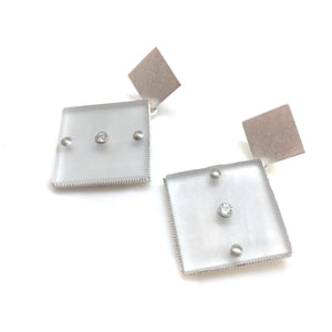 Square/Acrylic Drops-Earrings-Petra Meiren-Pistachios