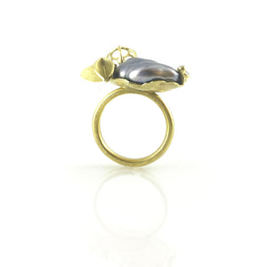 Tahitian Pearl Ring-Rings-Liaung-Chung Yen-Pistachios