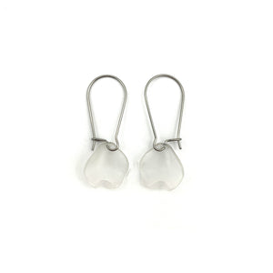 White Petal Earrings-Liami Fotini-Pistachios